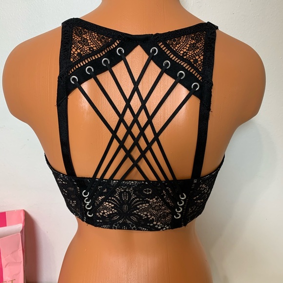 🚫SOLD🚫NEW VICTORIA’S SECRET STRAPPY BACK PUSH UP - Picture 4 of 6